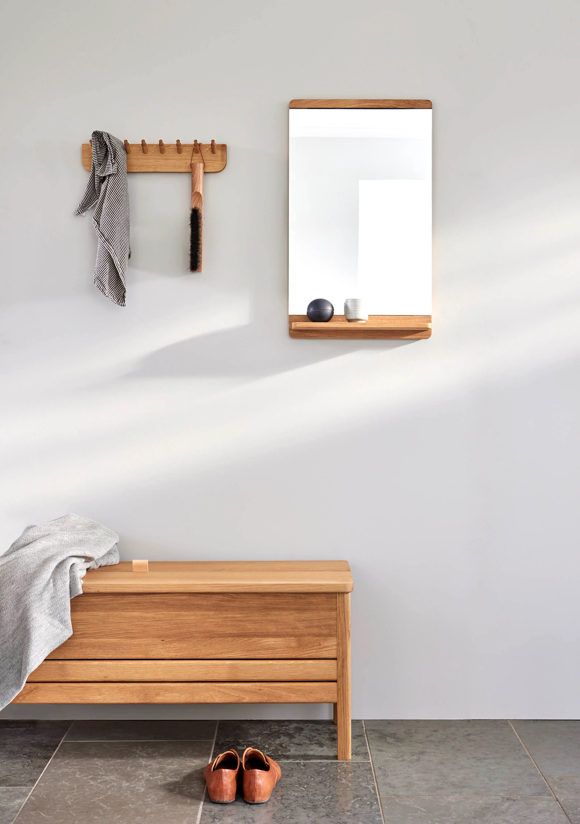Form & Refine Echo Coat Rack 40 - Oiled Oak - Image 2