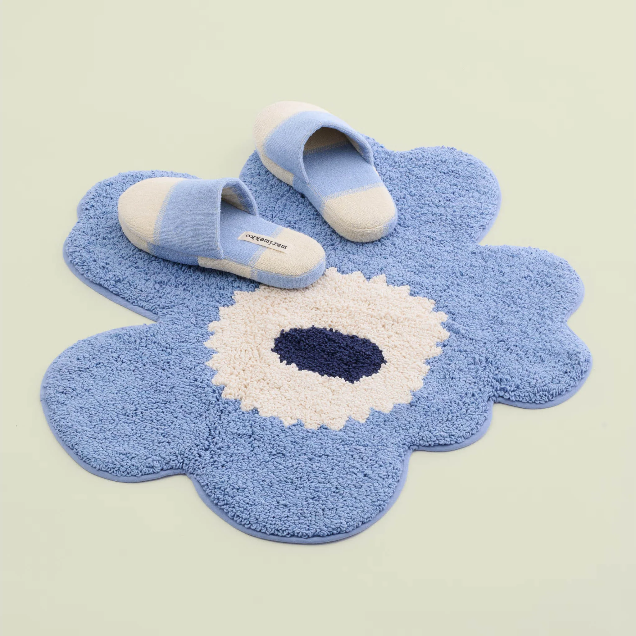 Marimekko Unikko Bath Mat - Light Blue/Off White/Navy - Image 2