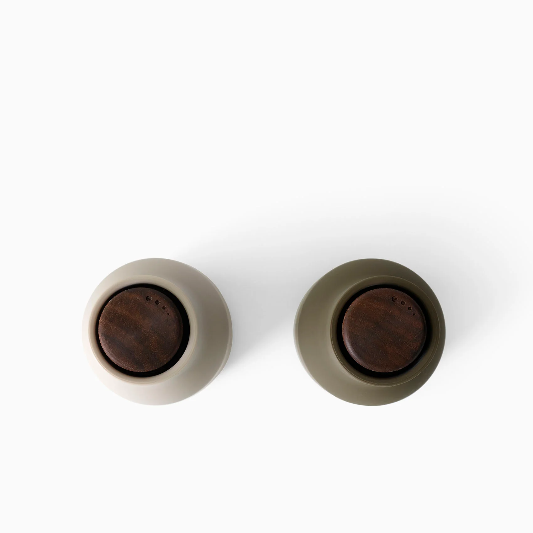 Audo Copenhagen Bottle Grinders - Hunting Greens w/Walnut Lid - Image 3