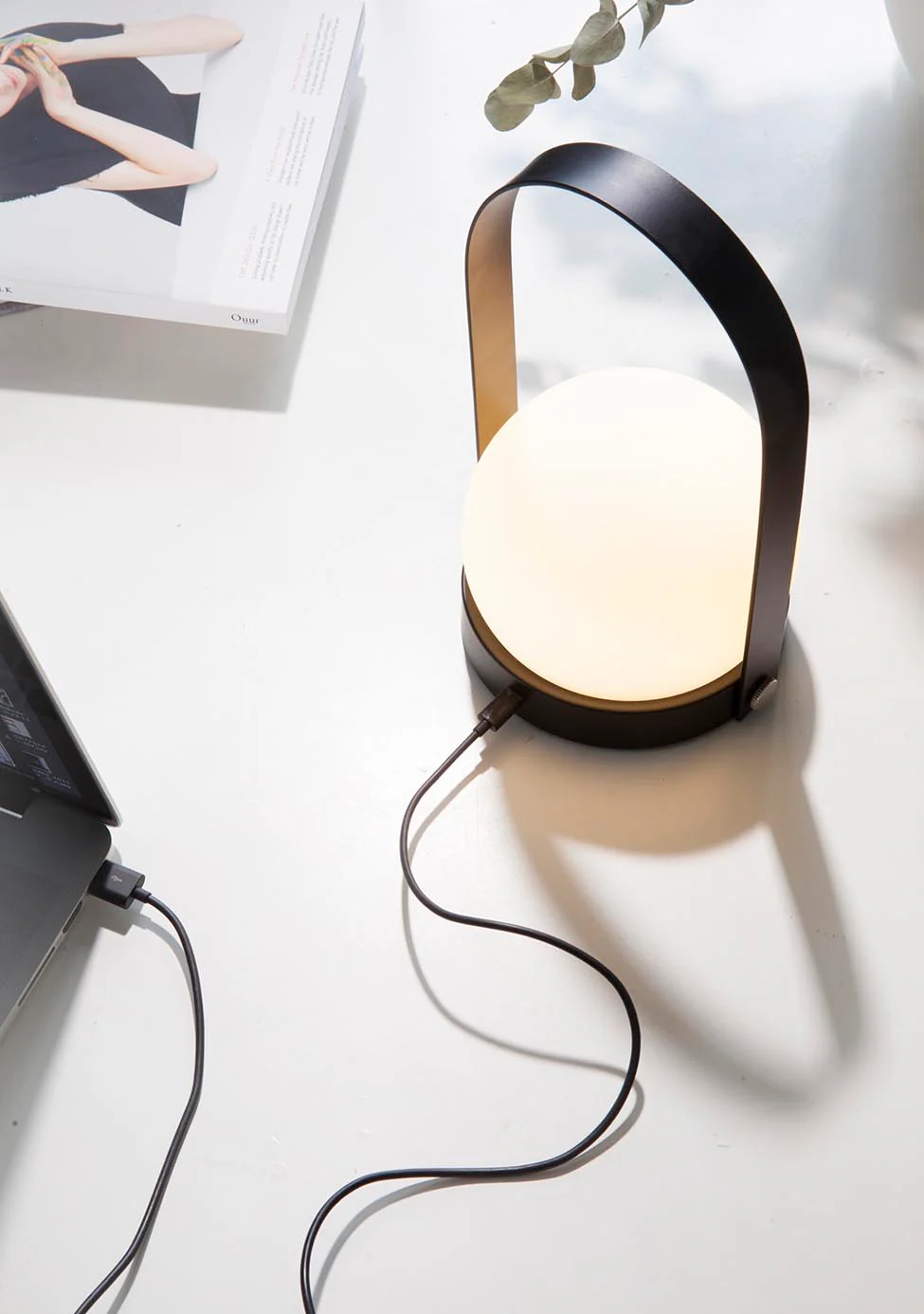 Audo Copenhagen Carrie Table Lamp Portable - Black - Image 3