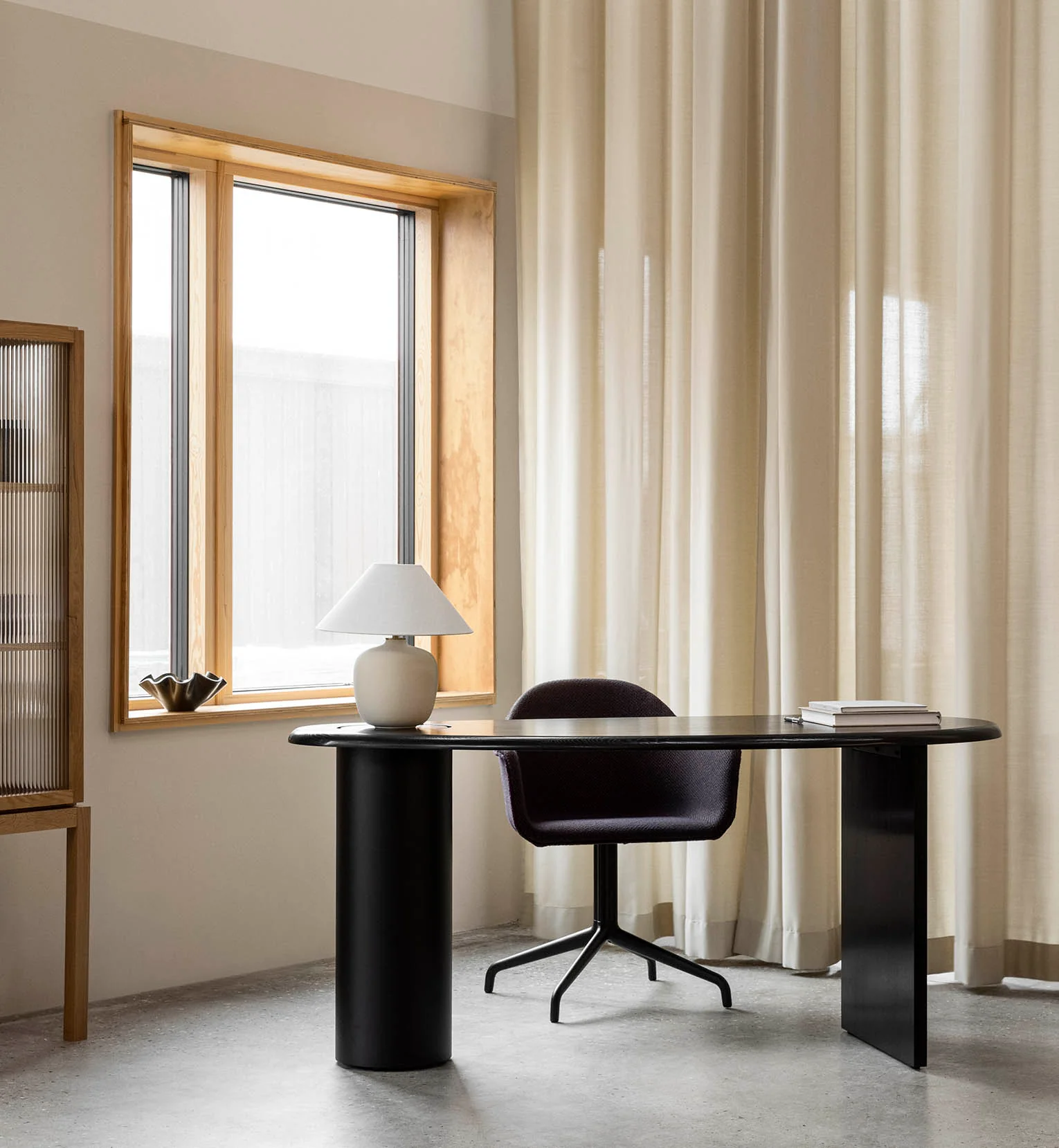 Audo Copenhagen The Eclipse Desk - Image 4
