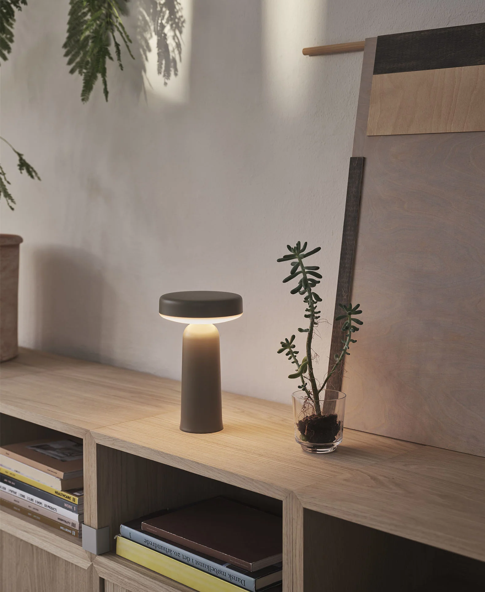 Muuto Ease Portable Lamp - Taupe - Image 7