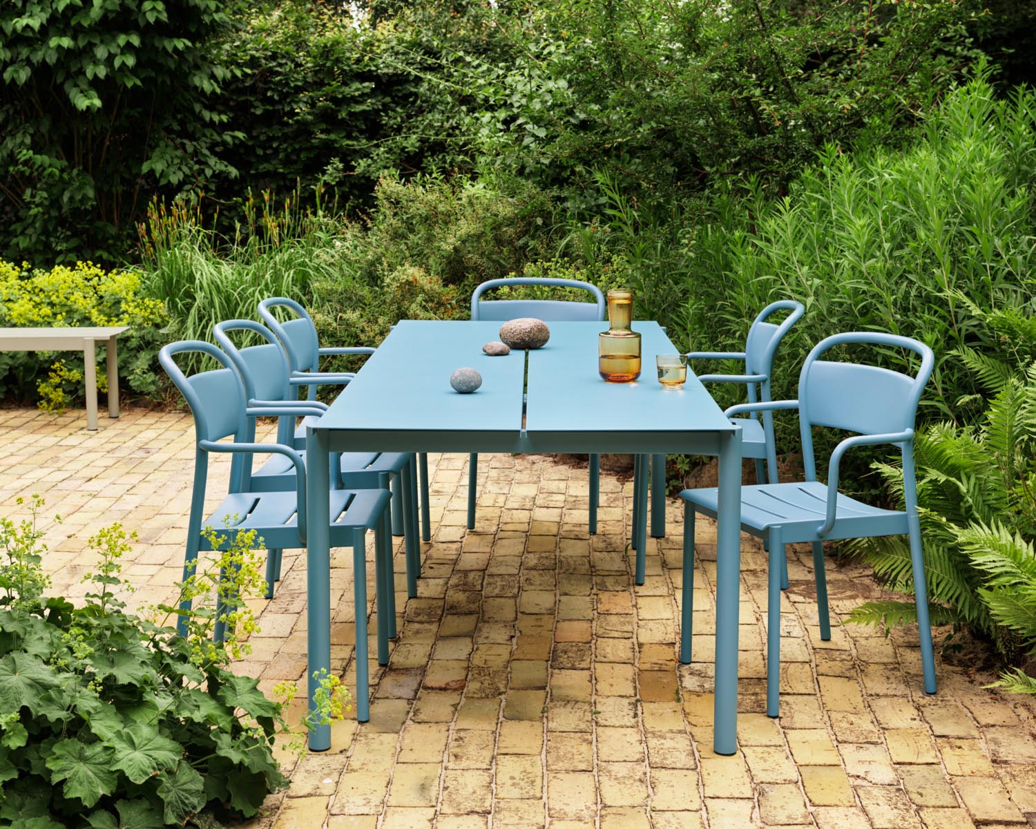Muuto Linear Steel Table - Image 10