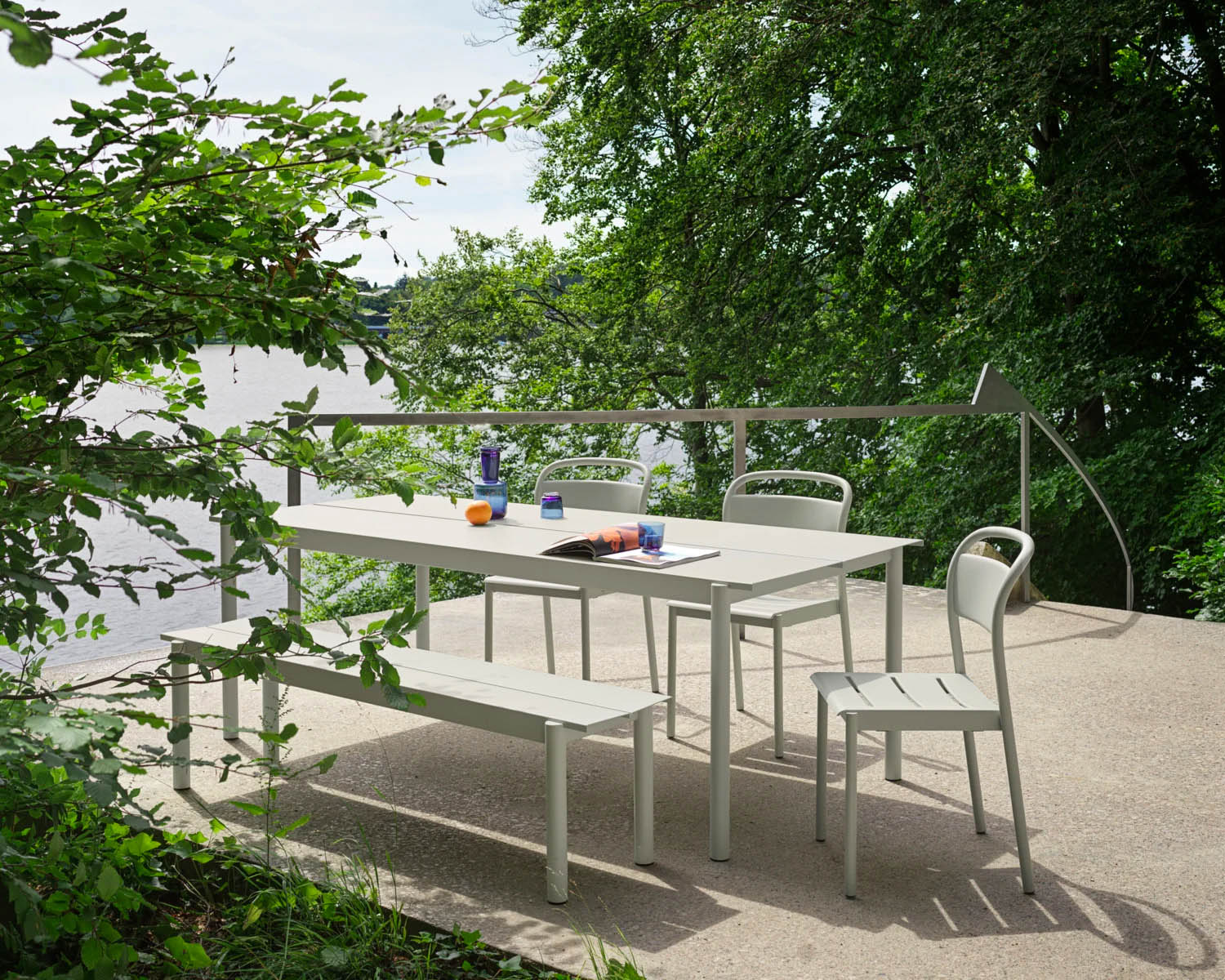 Muuto Linear Steel Table - Image 11