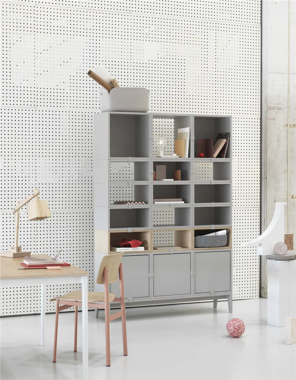 Muuto Stacked Shelves Medium with Door - Image 3
