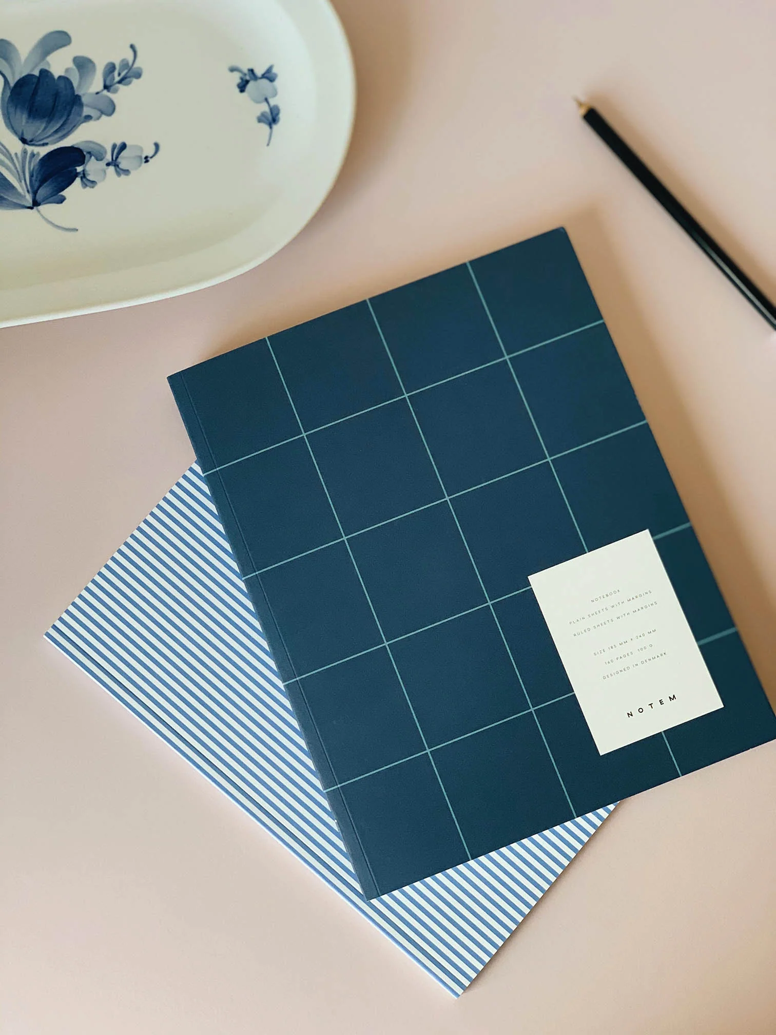 Notem UMA Flat Lay Notebook Large Dark Blue - Image 2