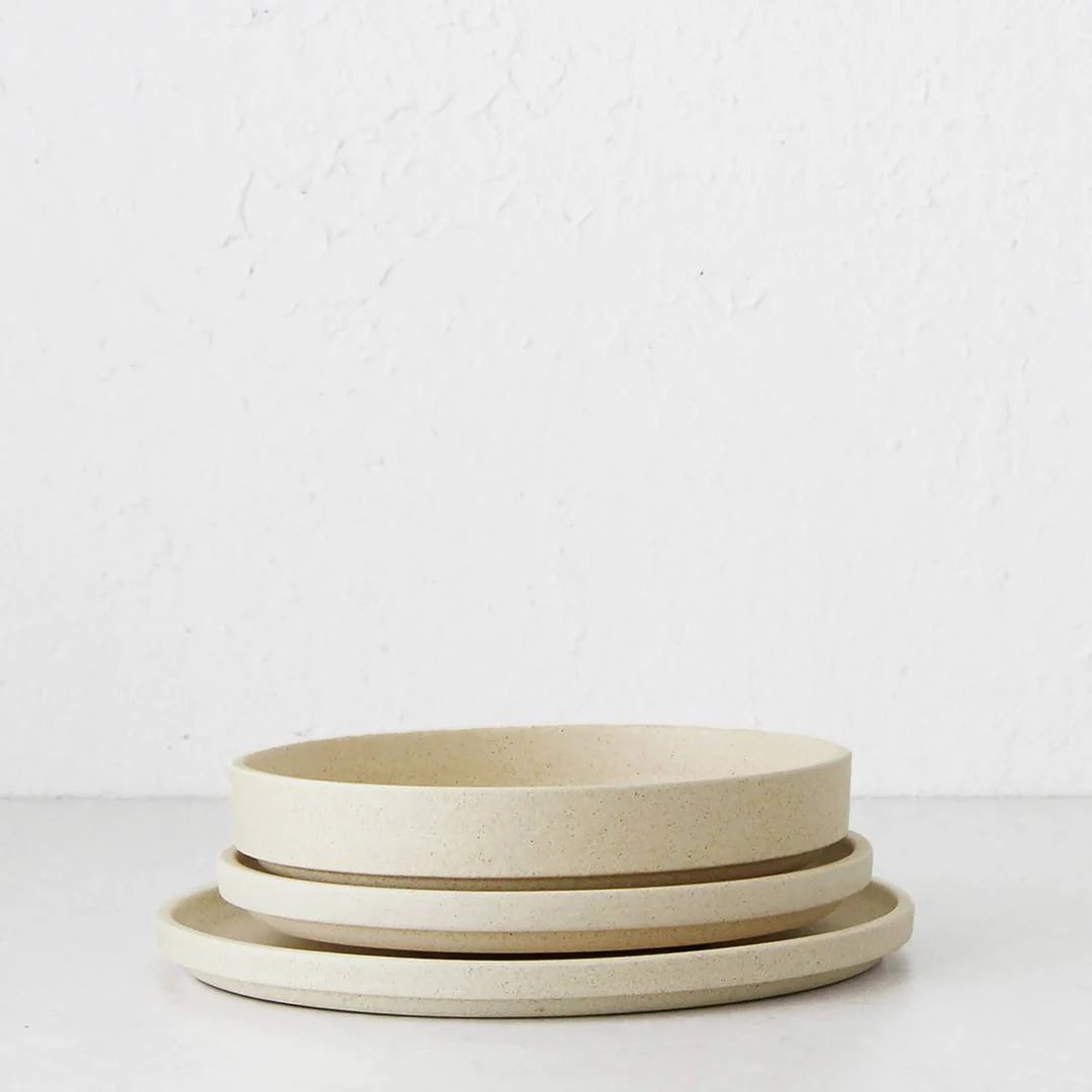Robert Gordon Platform Entree Plate 23cm - Sand - Image 2