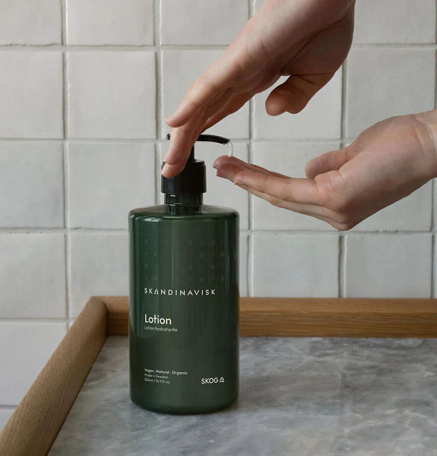 Skandinavisk Hand & Body Lotion 500ml - Skog - Image 2