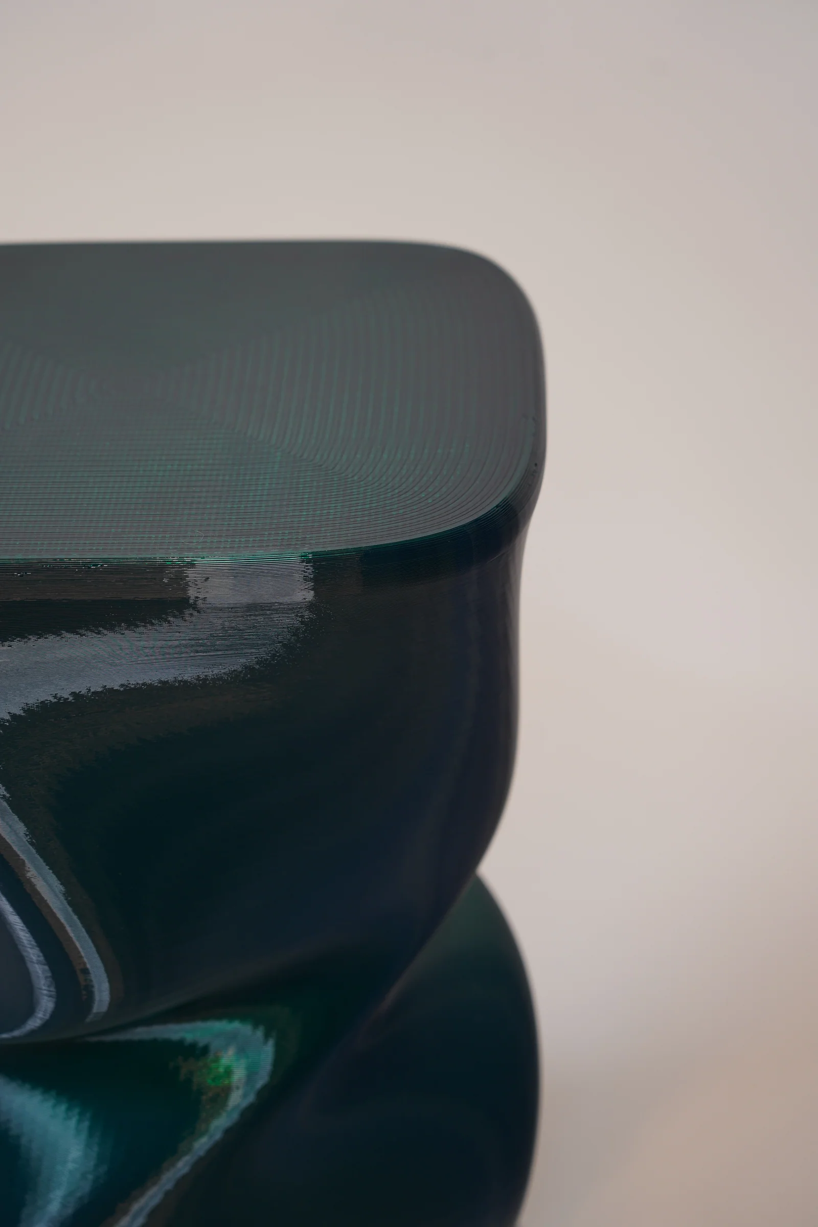Special Studio Twist Side Table - Image 32