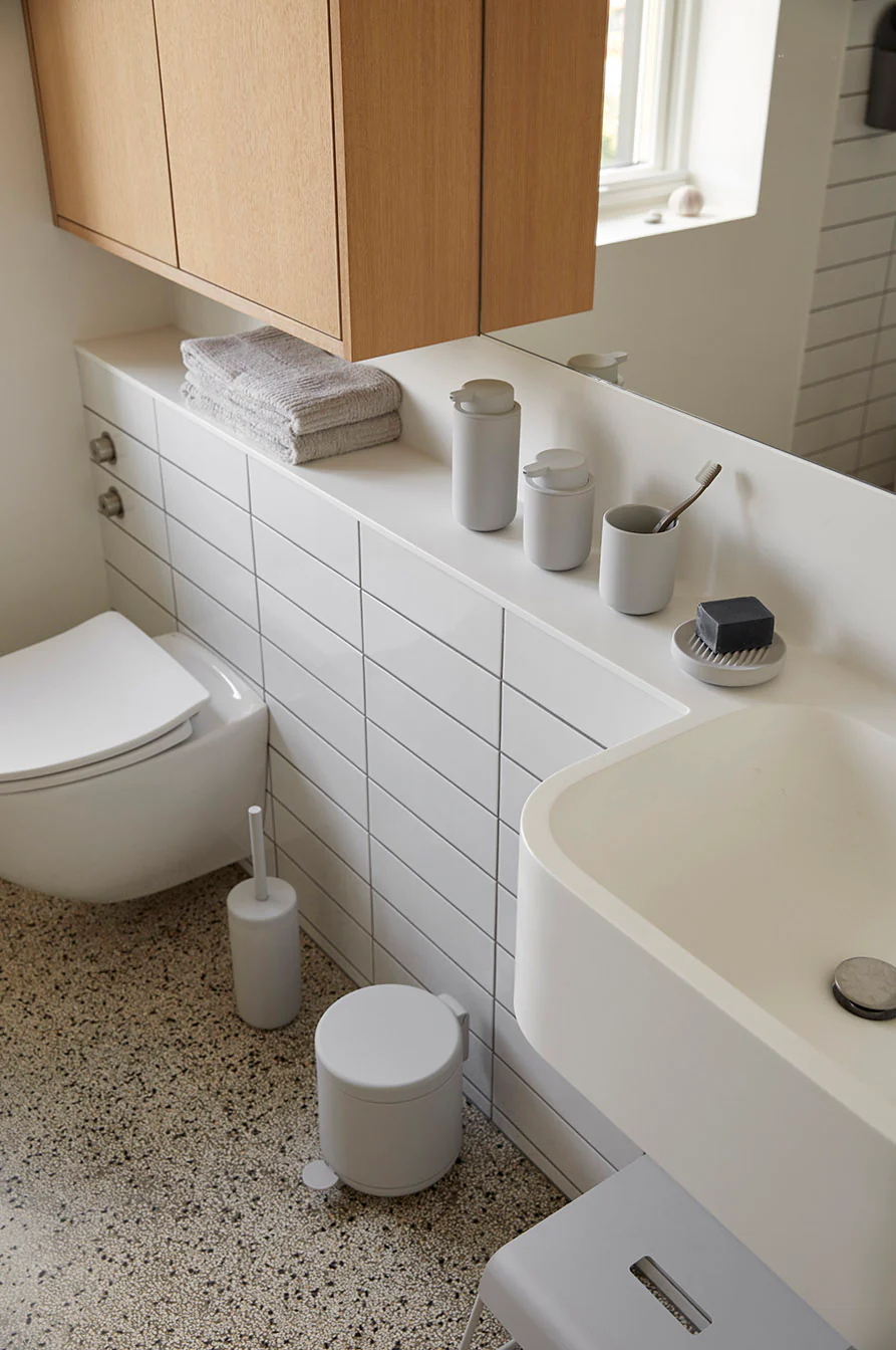 Zone Ume Toothbrush Mug - Soft Grey - Image 2
